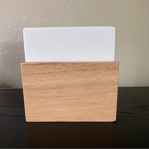 Dean Crouser. DEMDACO. Essential Oil Diffuser. Hummingbird. Flower. Watercolor - Picture 13 of 14